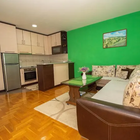 Why Not Apartment *